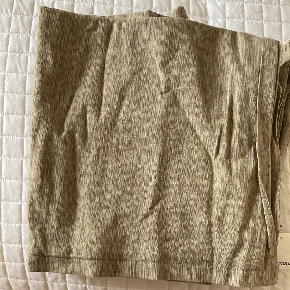 23” pillowcase Crate&Barrel - Picture 5 of 5